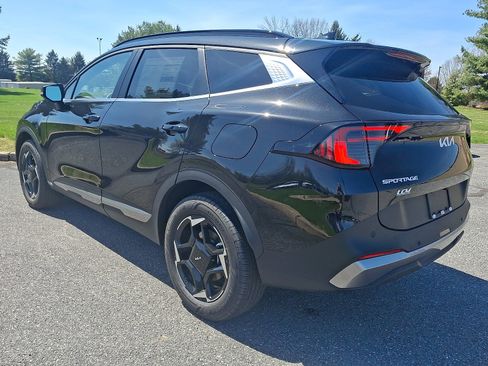 New 2026 Kia Sportage EX image 4