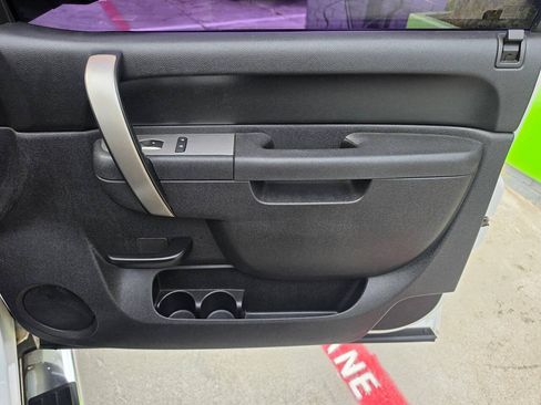 Used 2013 Chevrolet Silverado 1500 LT AWD/4WD image 28