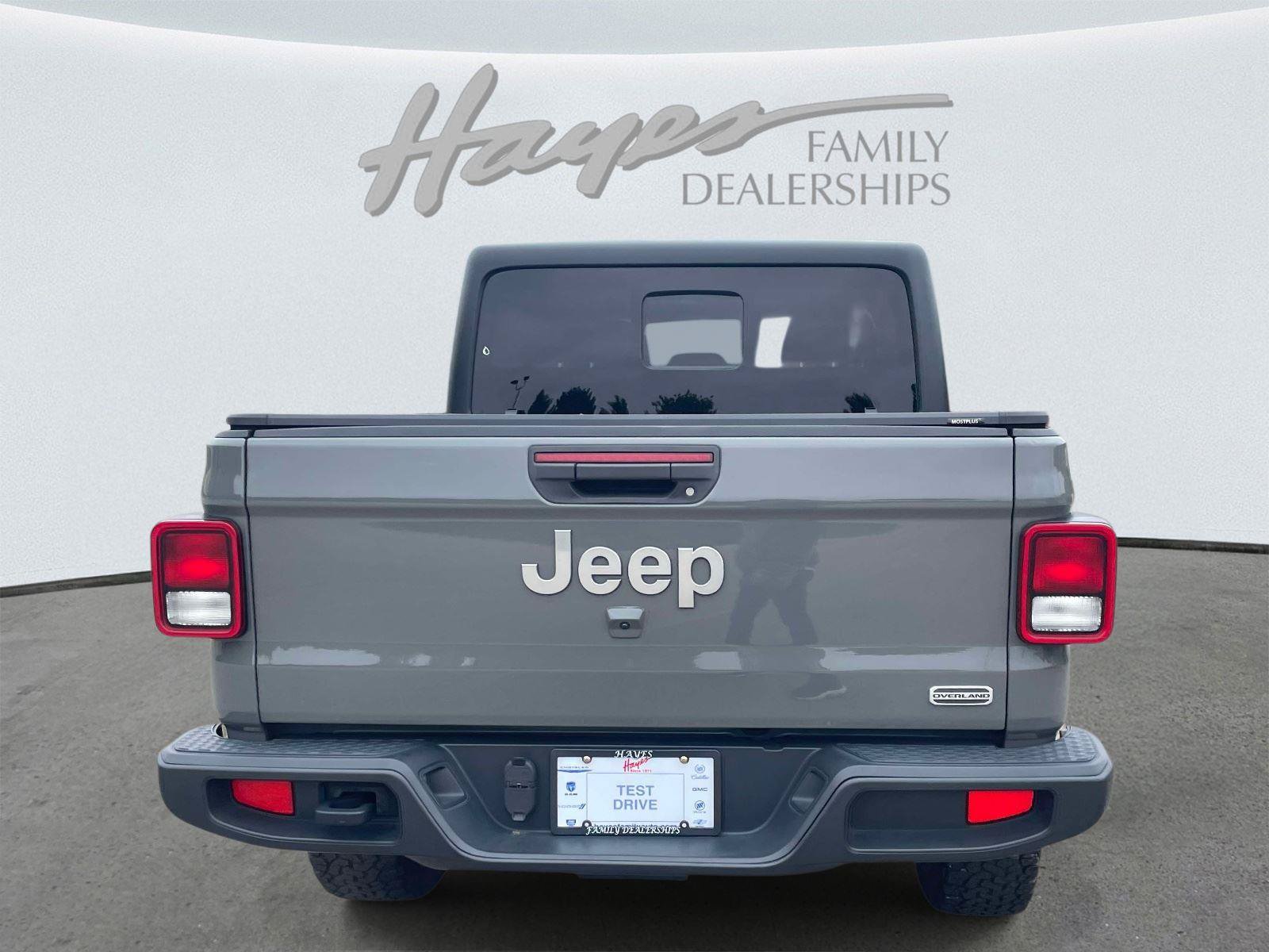 Used 2023 Jeep Gladiator Overland AWD/4WD image 4