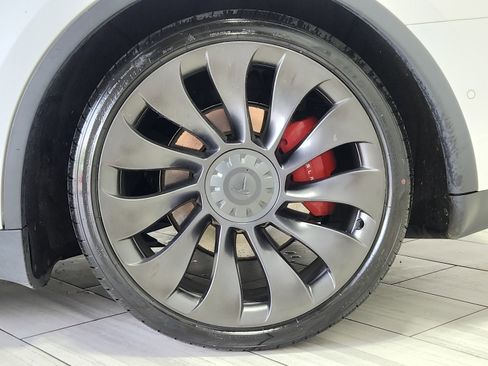 Used 2021 Tesla Model Y Performance AWD/4WD image 9