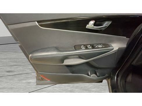 Used 2019 Kia Sorento EX image 9