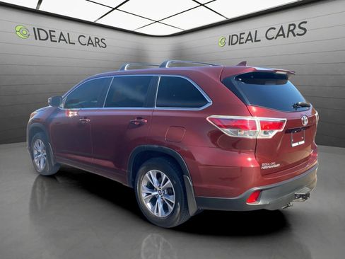 Used 2016 Toyota Highlander Plus AWD/4WD image 7
