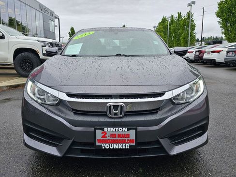 Used 2018 Honda Civic EX image 2