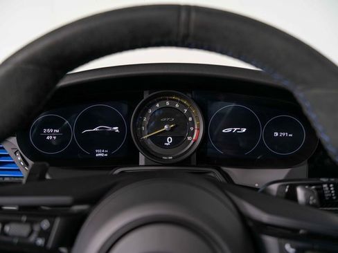 Used 2022 Porsche 911 GT3 image 18