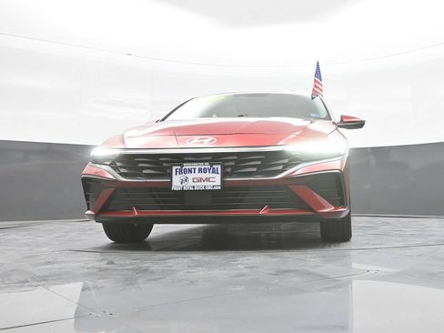 Used 2025 Hyundai Elantra Limited FWD image 39