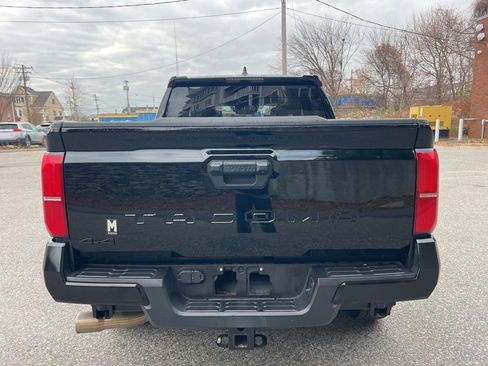 Used 2024 Toyota Tacoma TRD Sport image 4