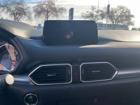 Used 2019 MAZDA CX-5 Touring image 13