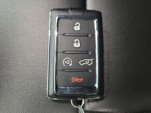 Used 2023 Jeep Grand Cherokee 4WD 4xe image 32