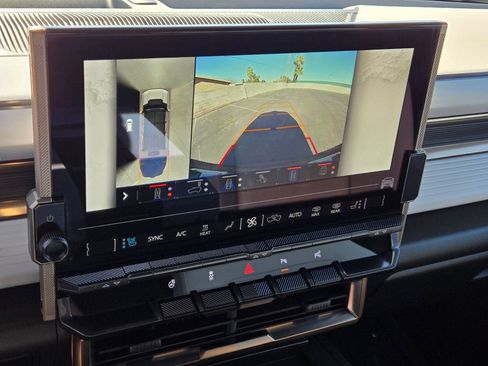 Used 2025 GMC Hummer EV 3X w/ LPO, Cargo Utility Package image 22