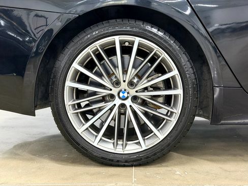 Used 2017 BMW 540i image 9