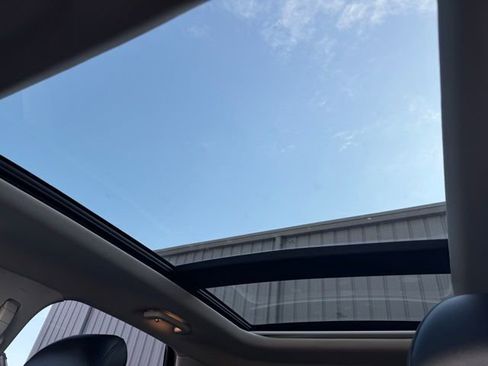 Used 2018 Ford Edge SEL w/ Equipment Group 201A image 25