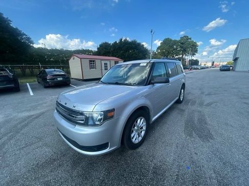 Used 2019 Ford Flex SE FWD image 3