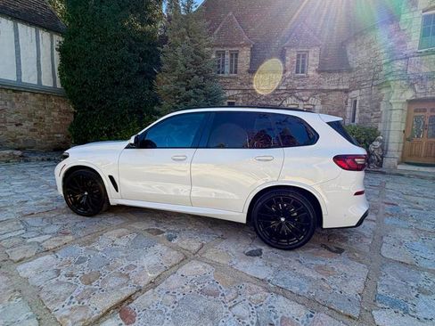 Used 2022 BMW X5 sDrive40i w/ M Sport Package image 2