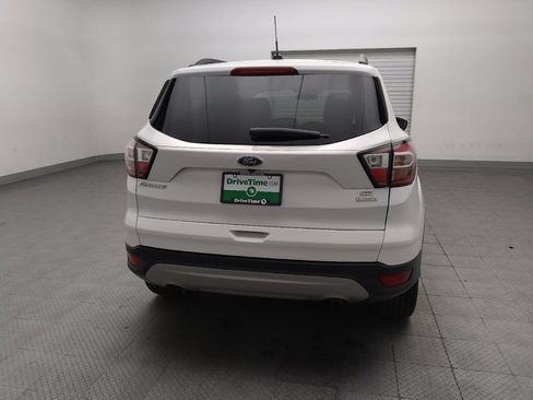Used 2018 Ford Escape SE FWD image 7