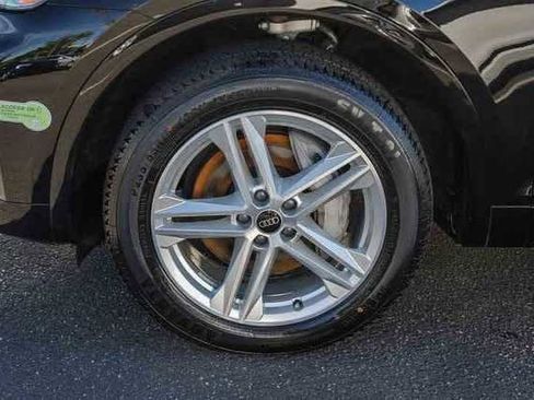 Used 2023 Audi Q5 e Premium Plus w/ Premium Plus Package image 11