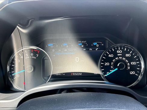 Used 2020 Ford F150 Lariat w/ Equipment Group 502A Luxury AWD/4WD image 24