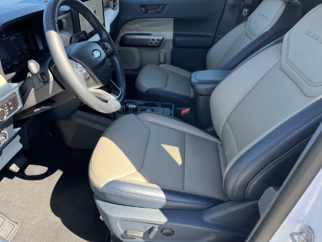 Used 2025 Ford Maverick Lariat w/ 4K Tow Package AWD/4WD image 25