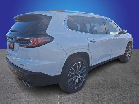 New 2026 GMC Acadia Denali Ultimate image 3