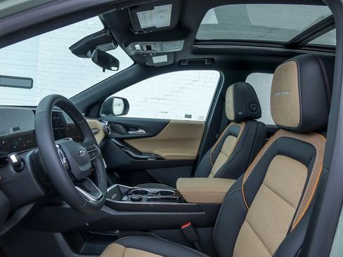 New 2026 Chevrolet Equinox ACTIV w/ Convenience Package III image 14