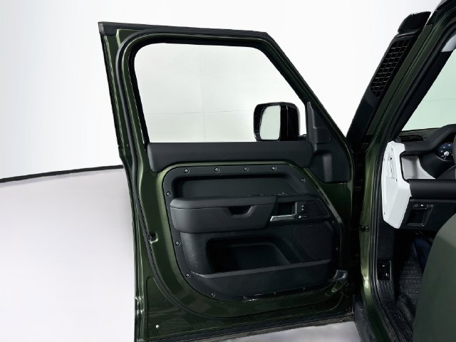 New 2026 Land Rover Defender 110 S AWD/4WD image 11