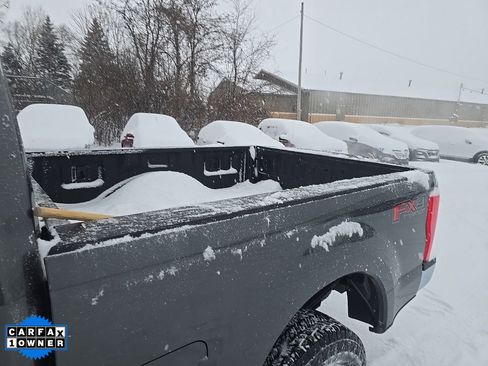 Used 2017 Ford F250 XLT w/ XLT Premium Package image 7