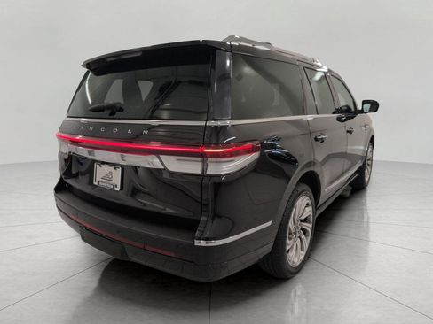 Used 2023 Lincoln Navigator Reserve AWD/4WD image 19