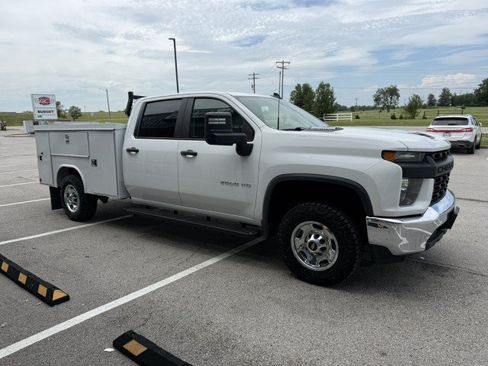 Used 2020 Chevrolet Silverado 2500 W/T w/ WT Convenience Package AWD/4WD image 3