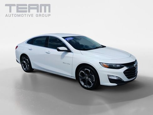 Used 2024 Chevrolet Malibu LT FWD image 1