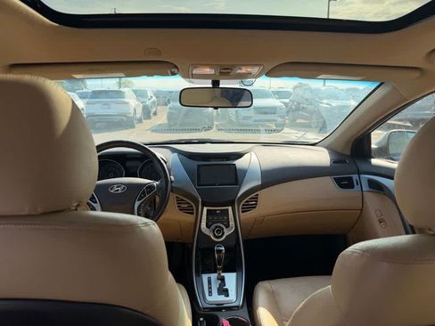 Used 2011 Hyundai Elantra Limited FWD image 17