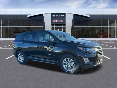 Used 2020 Chevrolet Equinox LS w/ LS Convenience Package image 5