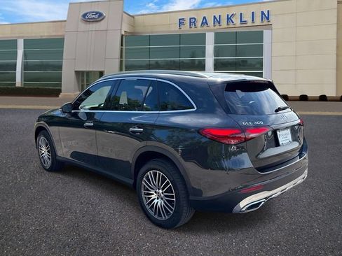 Used 2025 Mercedes-Benz GLC 300 w/ Winter Package image 5