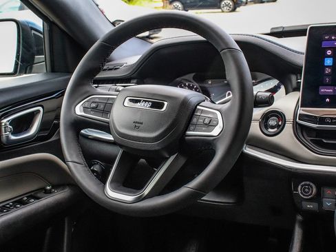 Used 2023 Jeep Compass Limited AWD/4WD image 25