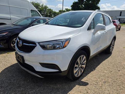 Used 2019 Buick Encore Preferred FWD image 1
