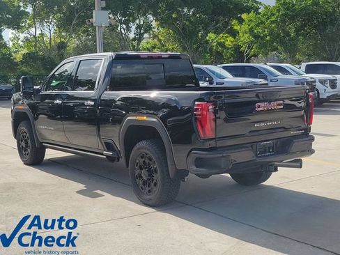 Used 2026 GMC Sierra 2500 Denali w/ Denali Reserve Package AWD/4WD image 3