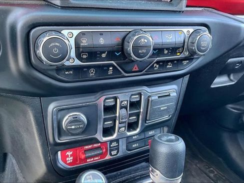 Used 2021 Jeep Wrangler Unlimited Rubicon AWD/4WD image 23