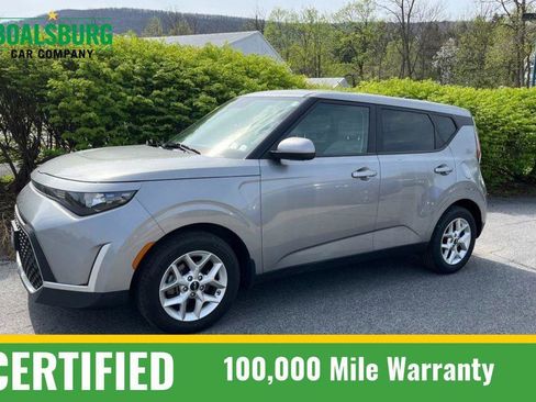 Used 2023 Kia Soul LX w/ Option Group 015 image 1