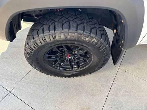 Used 2021 Toyota Tacoma TRD Pro AWD/4WD image 12