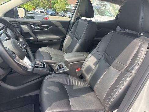 Used 2022 Nissan Rogue Sport SL w/ Premium Package AWD/4WD image 10