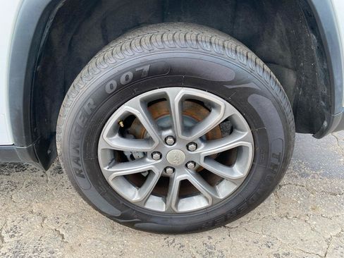 Used 2014 Jeep Grand Cherokee Limited RWD image 25