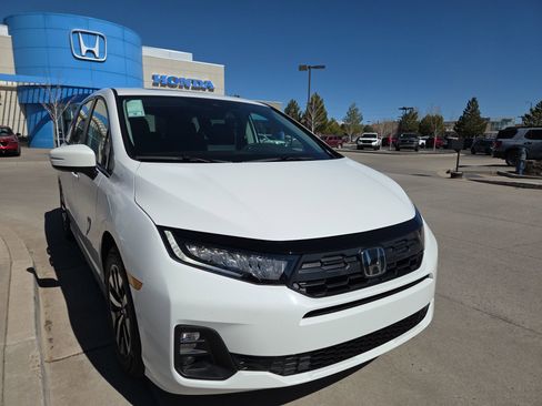 New 2026 Honda Odyssey EX-L image 3