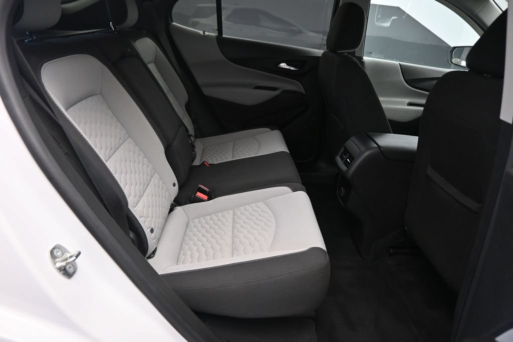 Used 2018 Chevrolet Equinox LT FWD image 11