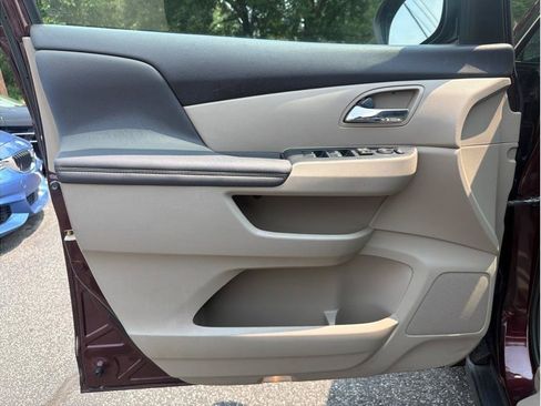 Used 2015 Honda Odyssey EX-L image 9