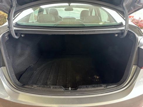 Used 2013 Hyundai Elantra Limited image 24