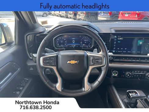 Used 2022 Chevrolet Silverado 1500 LT w/ Z71 Off-Road Package image 19