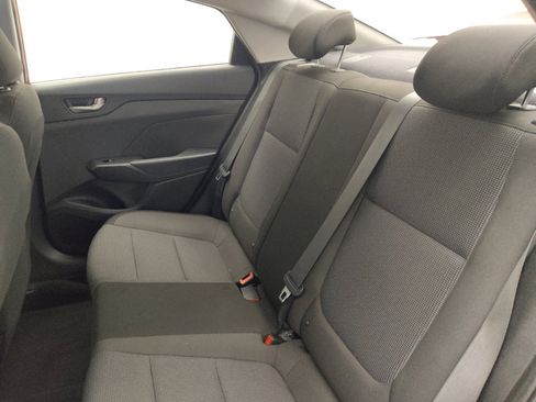 Used 2019 Hyundai Accent SE FWD image 18