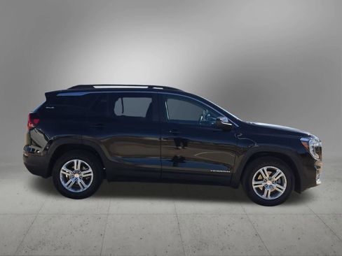 Used 2022 GMC Terrain SLE w/ Driver Convenience Package image 7