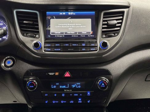 Used 2016 Hyundai Tucson Limited FWD image 25