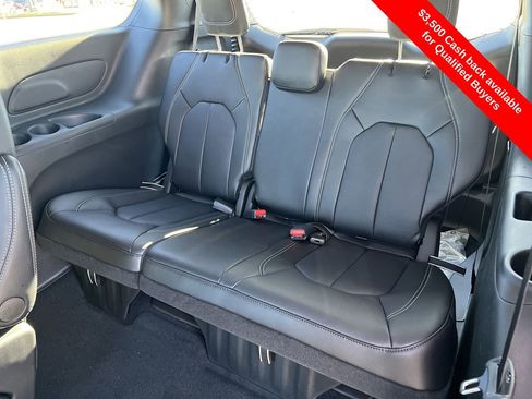 New 2026 Chrysler Pacifica Select w/ S Appearance Package image 25