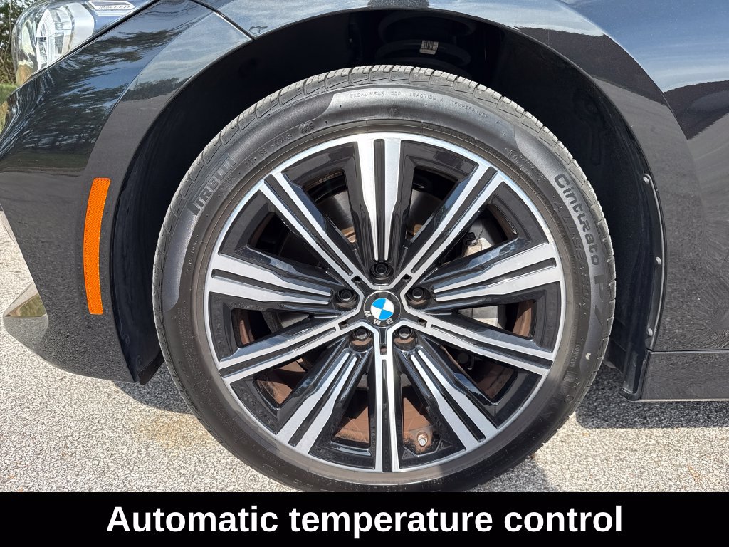 Used 2025 BMW 330i xDrive Sedan AWD/4WD image 11
