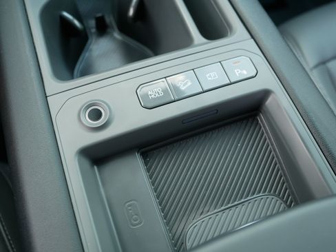 Certified 2024 Kia EV9 Wind AWD/4WD image 32
